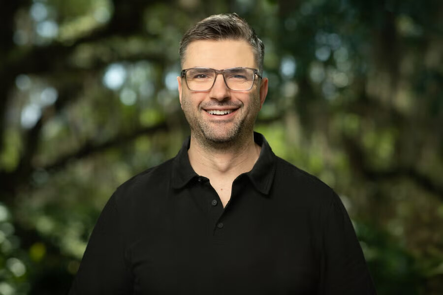 Neil Van Leeuwen